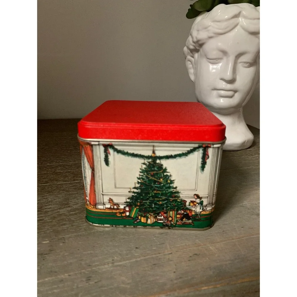 Vintage Potpourri Press Christmas Tin Victorian Holiday Scenes Red Lid USA Made